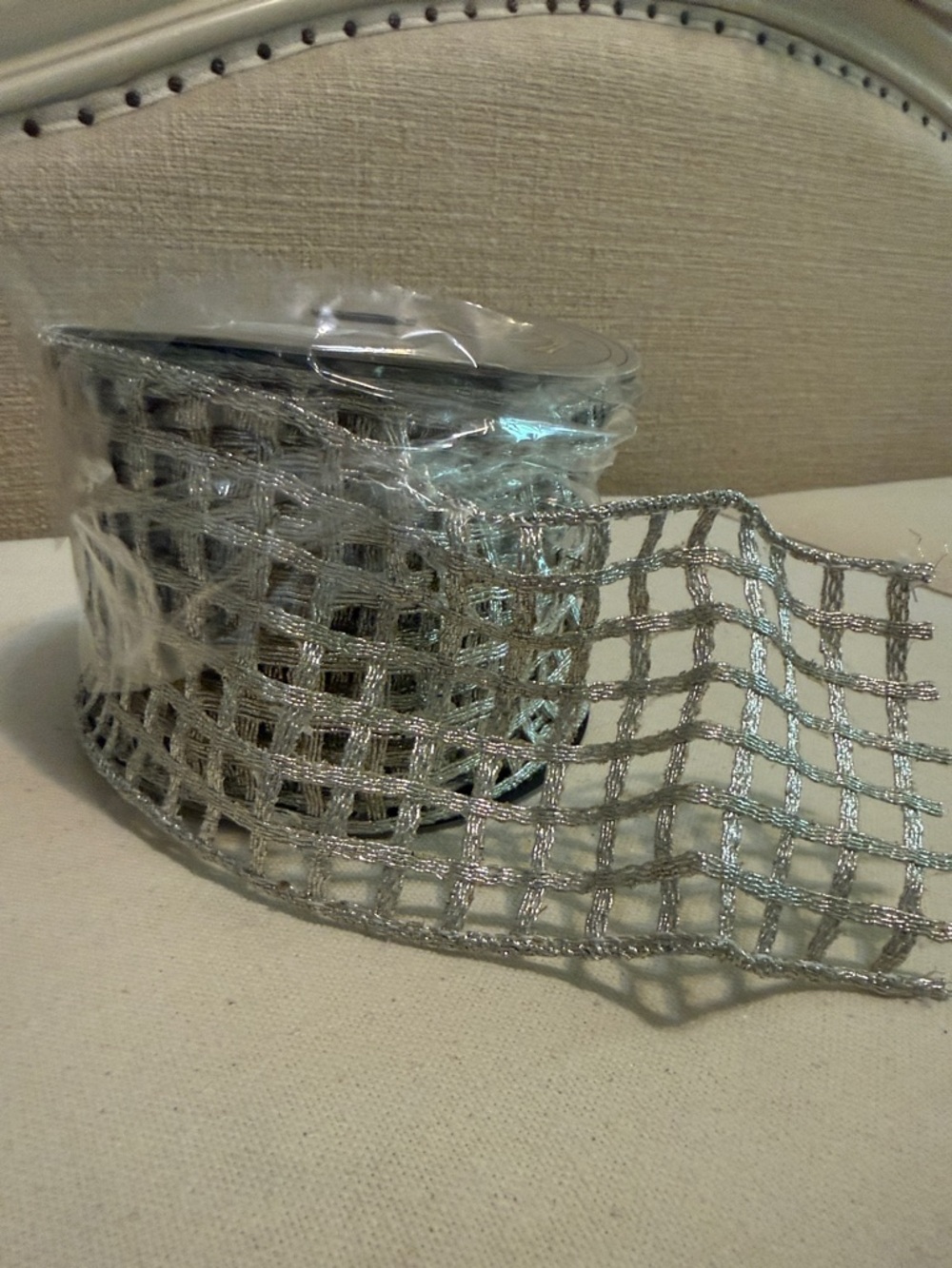 D. Stevens Silver Metallic Grid Ribbon Roll NWT 4”x10yd! STUNNING! Smoke free